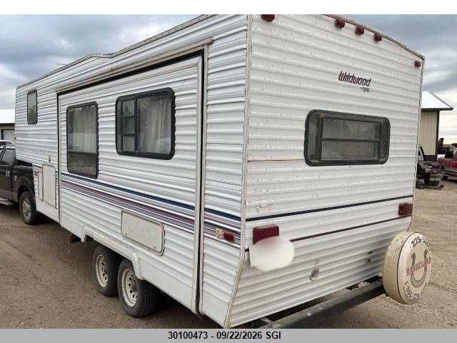 1998 Forest River Inc. Trailer Wildwood Travel მანქანა იყიდება აუქციონზე, vin: 4X4FWDA21WA032209, აუქციონის ნომერი: 30100473