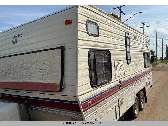 30100474 :رقم المزاد ، 1EA1J2021K2439328 vin ، 1989 Fleetwood  مزاد بيع