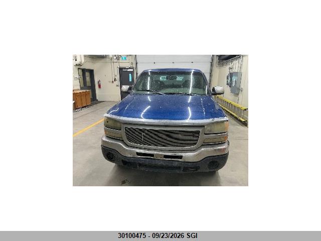 2004 Gmc New Sierra K1500 მანქანა იყიდება აუქციონზე, vin: 2GTEK19T741340047, აუქციონის ნომერი: 30100475