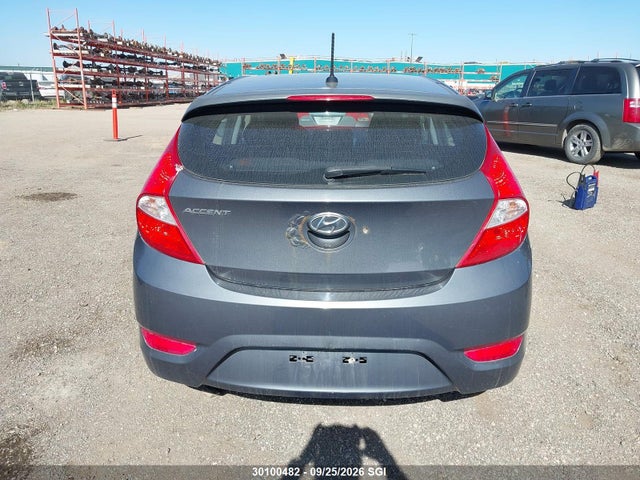 30100482 :رقم المزاد ، KMHCU5AE0DU101512 vin ، 2013 Hyundai Accent Gls/se مزاد بيع