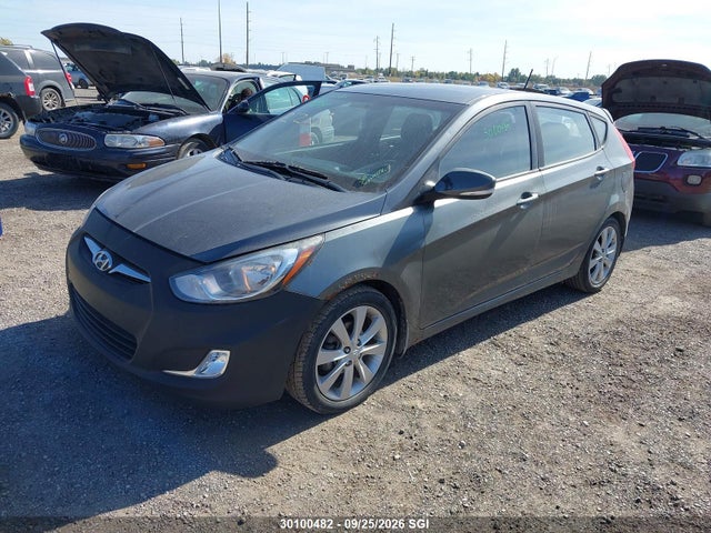 30100482 :رقم المزاد ، KMHCU5AE0DU101512 vin ، 2013 Hyundai Accent Gls/se مزاد بيع