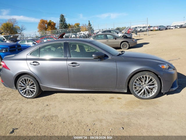 30099736 :رقم المزاد ، JTHCM1D21G5010549 vin ، 2016 Lexus Is 300 مزاد بيع