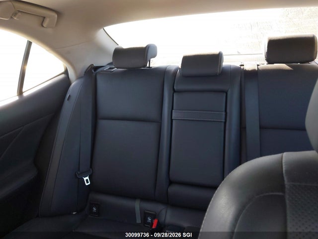 30099736 :رقم المزاد ، JTHCM1D21G5010549 vin ، 2016 Lexus Is 300 مزاد بيع