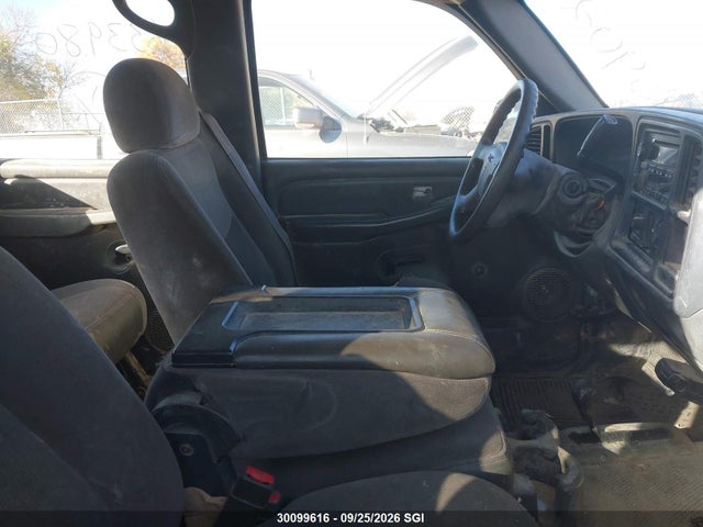 30099616 :رقم المزاد ، 1GTHK33UX6F195902 vin ، 2006 Gmc New Sierra K3500 مزاد بيع