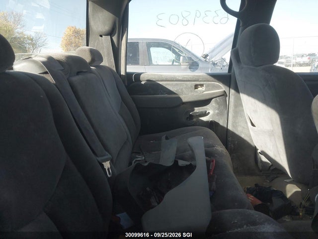 30099616 :رقم المزاد ، 1GTHK33UX6F195902 vin ، 2006 Gmc New Sierra K3500 مزاد بيع