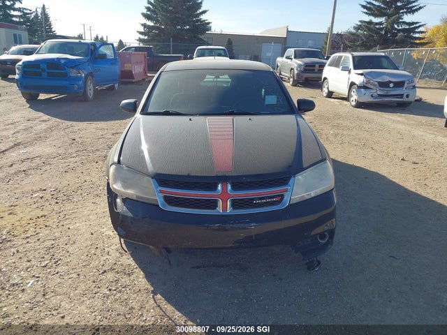 30098807 :رقم المزاد ، 1C3CDZCB4DN746015 vin ، 2013 Dodge Avenger Sxt مزاد بيع