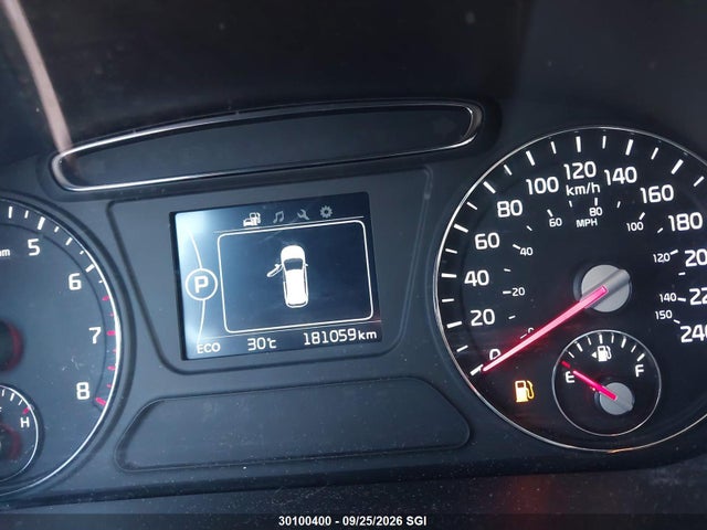 30100400 :رقم المزاد ، 5XYPGDA12HG330415 vin ، 2017 Kia Sorento Lx/l مزاد بيع