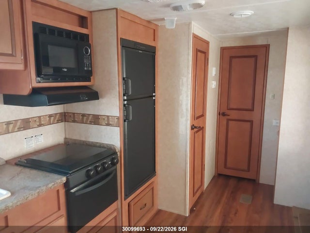 2013 Gulf Stream Trailer 279qbl Conquest მანქანა იყიდება აუქციონზე, vin: 1NL1GTM2XD1109959, აუქციონის ნომერი: 30099693