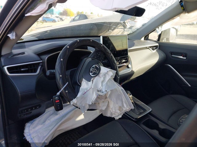 Продажа на аукционе авто 2026 Toyota Corolla Cross Xle, vin: 7MUDAABGXTV152826, номер лота: 30100541