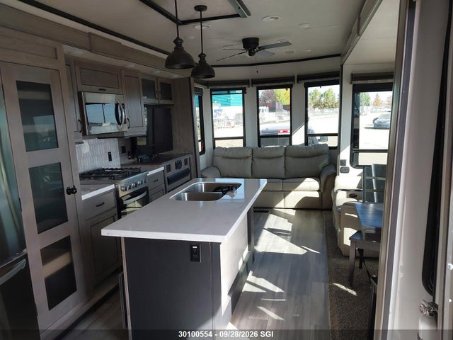 Продажа на аукционе авто 2022 Forest River Trailer Cottage Cedar, vin: 4X4TCRS29NS229743, номер лота: 30100554