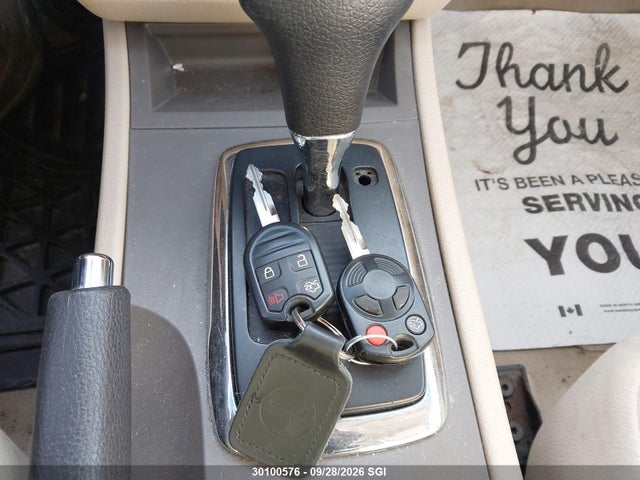30100576 :رقم المزاد ، 3FAHP071X7R168760 vin ، 2007 Ford Fusion Se مزاد بيع