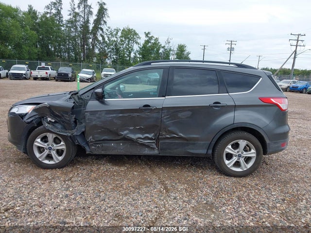 30097227 :رقم المزاد ، 1FMCU0GX4FUB51313 vin ، 2015 Ford Escape Se مزاد بيع