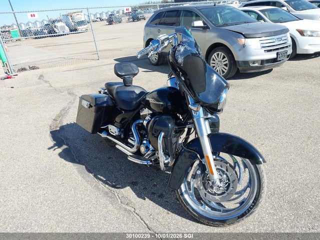 30100239 :رقم المزاد ، 5HD1KB4A7AB637994 vin ، 2010 Harley-davidson Flhx مزاد بيع