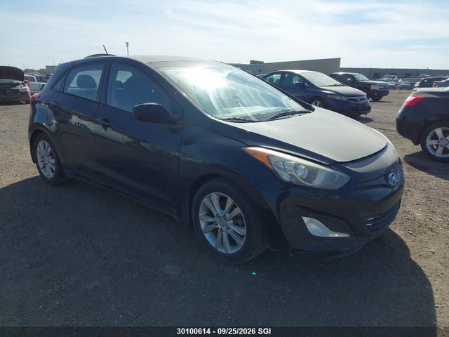 2013 Hyundai Elantra Gt მანქანა იყიდება აუქციონზე, vin: KMHD35LE3DU090638, აუქციონის ნომერი: 30100614
