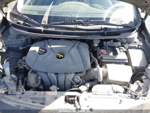 2013 Hyundai Elantra Gt მანქანა იყიდება აუქციონზე, vin: KMHD35LE3DU090638, აუქციონის ნომერი: 30100614