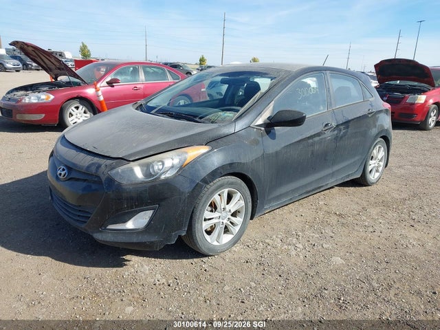2013 Hyundai Elantra Gt მანქანა იყიდება აუქციონზე, vin: KMHD35LE3DU090638, აუქციონის ნომერი: 30100614