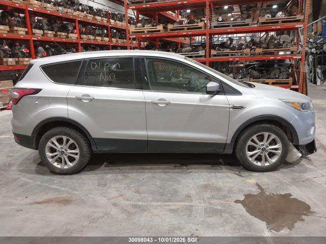 Ford ESCAPE SE 2017 1FMCU9GD2HUE41174 Image 13