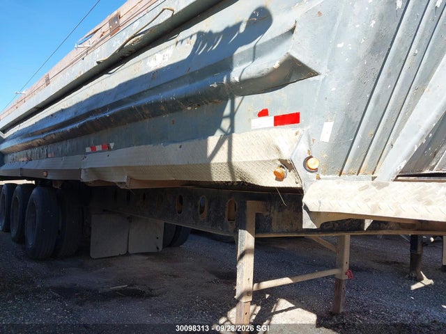 Продажа на аукционе авто 2002 Arne's Trailer Sales End Dump Trailer, vin: 2A90737322A003040, номер лота: 30098313