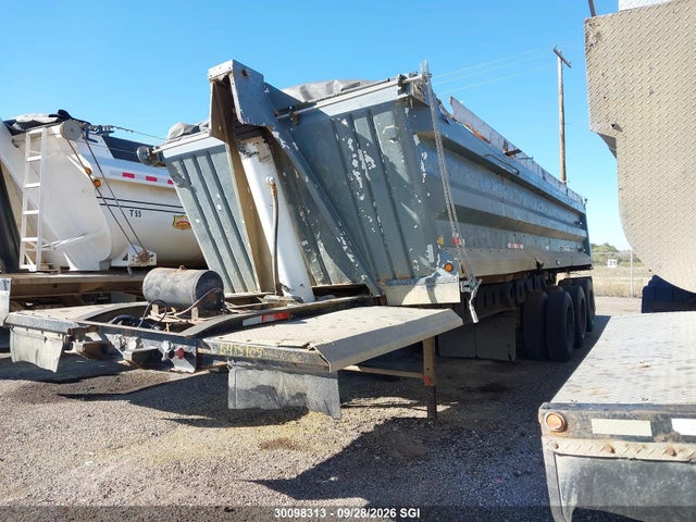 Продажа на аукционе авто 2002 Arne's Trailer Sales End Dump Trailer, vin: 2A90737322A003040, номер лота: 30098313