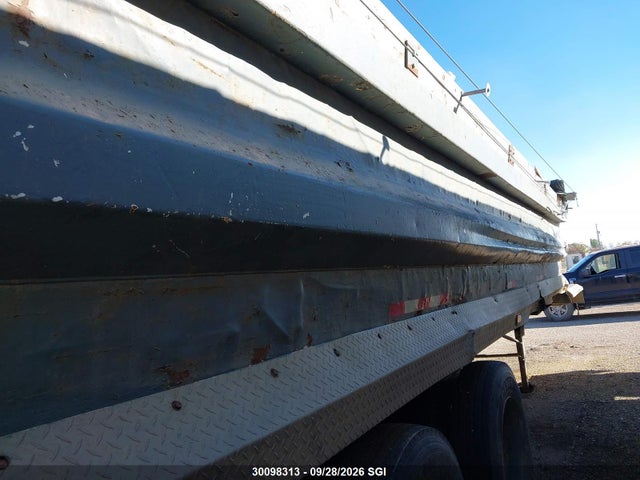 Продажа на аукционе авто 2002 Arne's Trailer Sales End Dump Trailer, vin: 2A90737322A003040, номер лота: 30098313