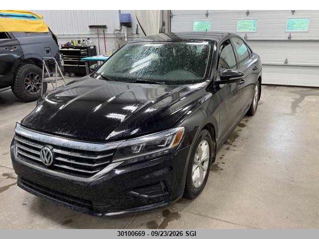 30100669 :رقم المزاد ، 1VWAA7A3XLC004009 vin ، 2020 Volkswagen Passat S مزاد بيع