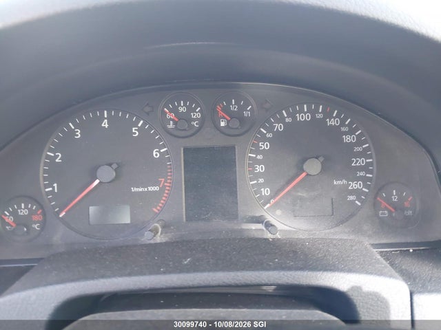 30099740 :رقم المزاد ، WAUEH54B21N146814 vin ، 2001 Audi A6 مزاد بيع