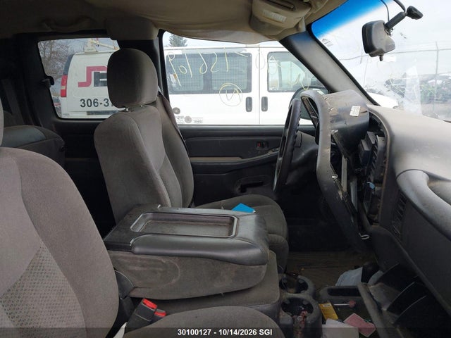 30100127 :رقم المزاد ، 2GCEK19V551250267 vin ، 2005 Chevrolet Silverado K1500 مزاد بيع