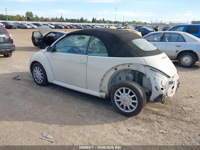 30099571 :رقم المزاد ، 3VWCM21Y55M309787 vin ، 2005 Volkswagen New Beetle Gls مزاد بيع