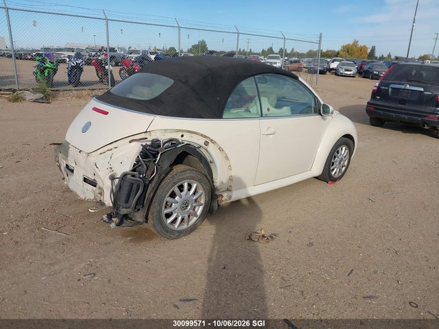 30099571 :رقم المزاد ، 3VWCM21Y55M309787 vin ، 2005 Volkswagen New Beetle Gls مزاد بيع