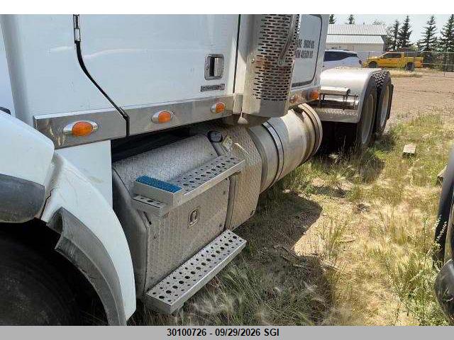 2013 Freightliner 122sd მანქანა იყიდება აუქციონზე, vin: 1FUJGNDR9DDFA7202, აუქციონის ნომერი: 30100726