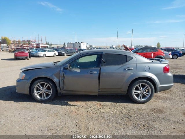 2013 Dodge Avenger Sxt მანქანა იყიდება აუქციონზე, vin: 1C3CDZCB2DN675624, აუქციონის ნომერი: 30100727