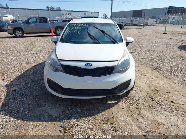 2014 Kia Rio მანქანა იყიდება აუქციონზე, vin: KNADM4A33E6357132, აუქციონის ნომერი: 30099442