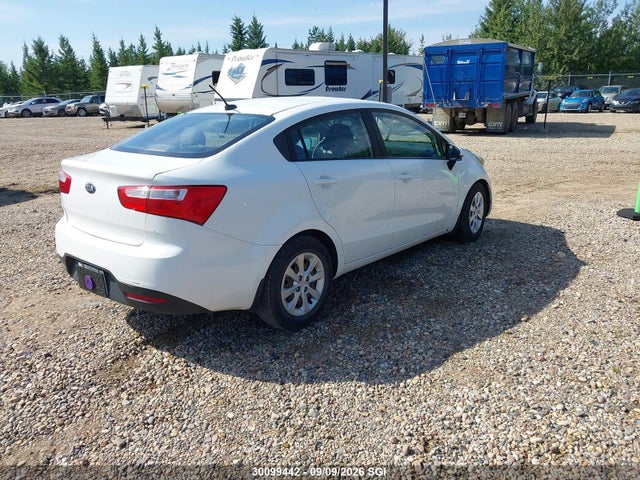 2014 Kia Rio მანქანა იყიდება აუქციონზე, vin: KNADM4A33E6357132, აუქციონის ნომერი: 30099442