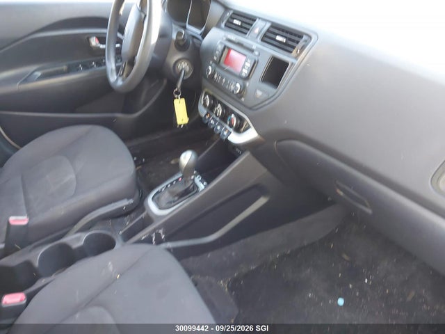 2014 Kia Rio მანქანა იყიდება აუქციონზე, vin: KNADM4A33E6357132, აუქციონის ნომერი: 30099442