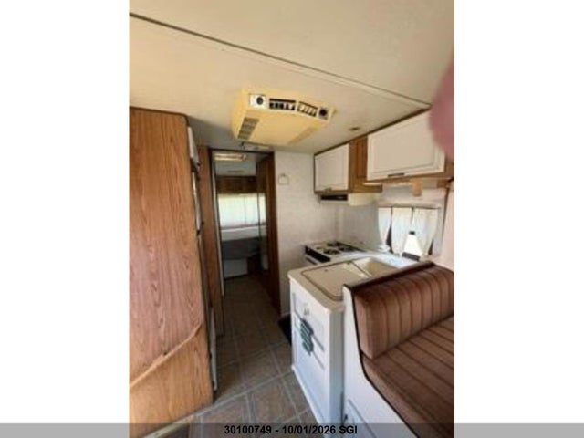 Продажа на аукционе авто 1988 Ford Econoline E350 Cutaway Van, vin: 1FDKE30G0JHA77054, номер лота: 30100749