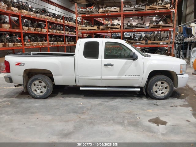 30100773 :رقم المزاد ، 1GCSKSE38AZ217018 vin ، 2010 Chevrolet Silverado K1500 Lt مزاد بيع