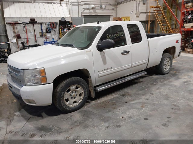 30100773 :رقم المزاد ، 1GCSKSE38AZ217018 vin ، 2010 Chevrolet Silverado K1500 Lt مزاد بيع