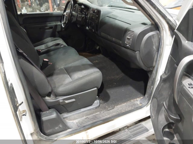 30100773 :رقم المزاد ، 1GCSKSE38AZ217018 vin ، 2010 Chevrolet Silverado K1500 Lt مزاد بيع