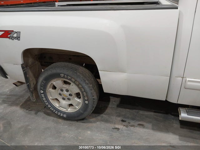 30100773 :رقم المزاد ، 1GCSKSE38AZ217018 vin ، 2010 Chevrolet Silverado K1500 Lt مزاد بيع
