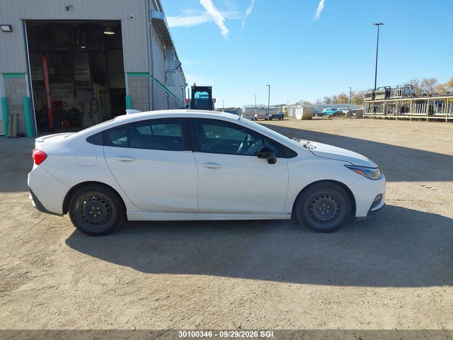 30100346 :رقم المزاد ، 1G1BE5SM6J7221692 vin ، 2018 Chevrolet Cruze Lt مزاد بيع