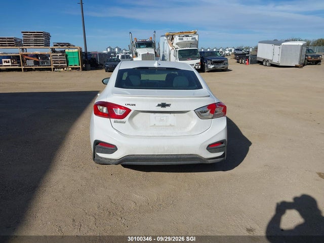 30100346 :رقم المزاد ، 1G1BE5SM6J7221692 vin ، 2018 Chevrolet Cruze Lt مزاد بيع