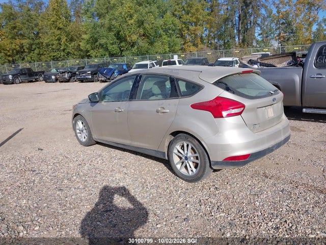 Ford FOCUS SE 2017 1FADP3K21HL293100 Image 3