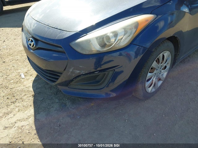 2013 Hyundai Elantra Gt Gl მანქანა იყიდება აუქციონზე, vin: KMHD25LE5DU041993, აუქციონის ნომერი: 30100757
