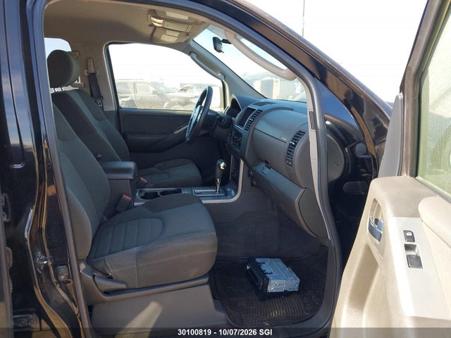 30100819 :رقم المزاد ، 5N1AR18W16C600683 vin ، 2006 Nissan Pathfinder Le/se/xe مزاد بيع