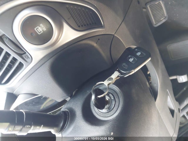 Aukcja sprzedaży 2011 Hyundai Tucson Gls/limited, vin: KM8JUCAC6BU276807, numer aukcji: 30099701