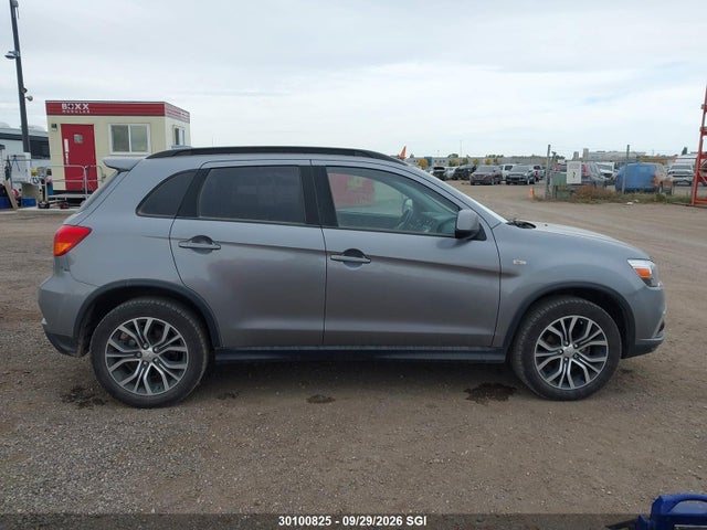 Aukcja sprzedaży 2018 Mitsubishi Rvr Se Limited/gt, vin: JA4AJ4AW1JZ601288, numer aukcji: 30100825