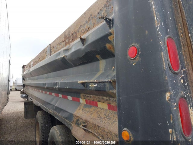 Продажа на аукционе авто 2009 Midland Manufacturing Limited End Dump, vin: 2MFB2R5D19R005739, номер лота: 30100121