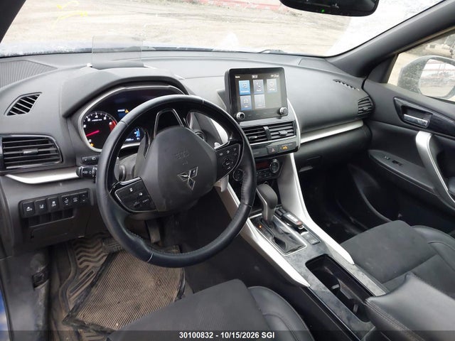 JA4ATVAA9NZ601243 Mitsubishi Eclipse Cross Le