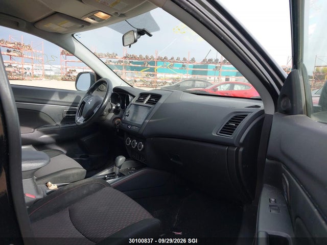 Mitsubishi RVR SE 2018 JA4AJ3AU4JU601386 Image 5