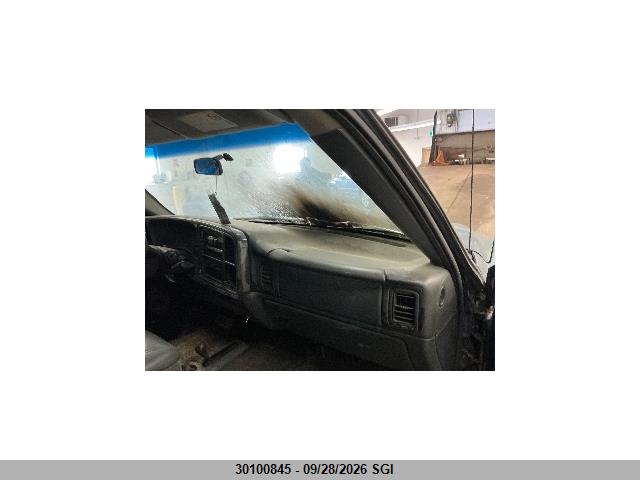 Aukcja sprzedaży 2002 Chevrolet Silverado K2500 Heavy Duty, vin: 1GCHK23U52F146675, numer aukcji: 30100845